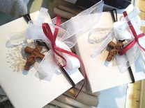 Confezioni - Scatolina Albero con Croce Amicizia + Confetti € 4,00.jpg